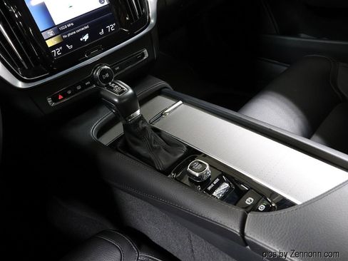 Used 2020 Volvo V90 T6 Cross Country w/ Protection Package Premier image 22