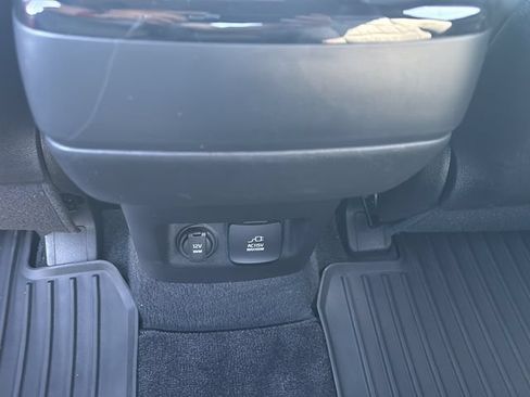 Used 2024 Kia Telluride SX Prestige X-Pro AWD/4WD image 17