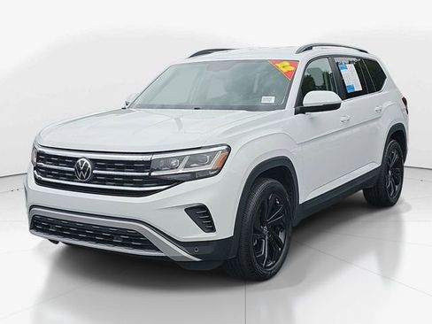Used 2022 Volkswagen Atlas SE w/ Black Wheel Package FWD image 9