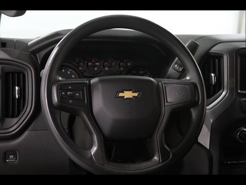 Used 2020 Chevrolet Silverado 1500 Custom w/ Custom Value Package AWD/4WD image 8