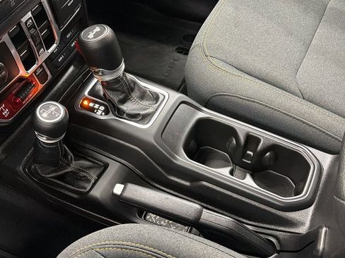 Used 2025 Jeep Wrangler Unlimited Sport S 4xe AWD/4WD image 24
