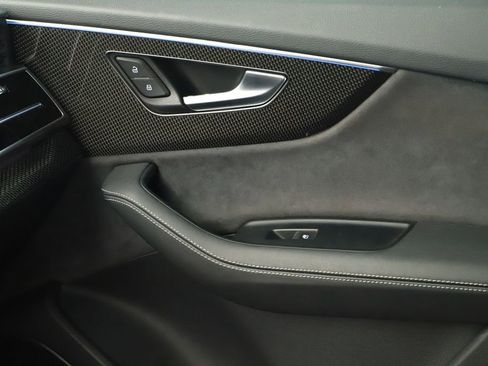Certified 2023 Audi SQ7 Prestige AWD/4WD image 30