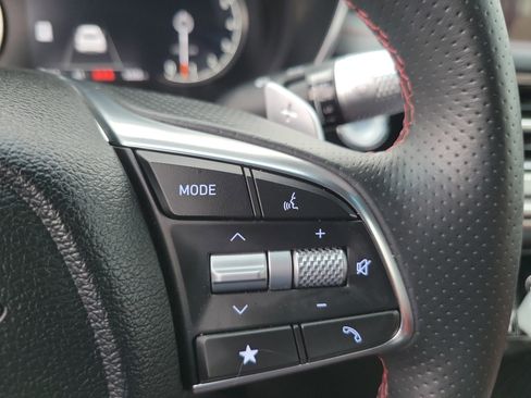 Certified 2025 Genesis G70 3.3T Advanced image 8