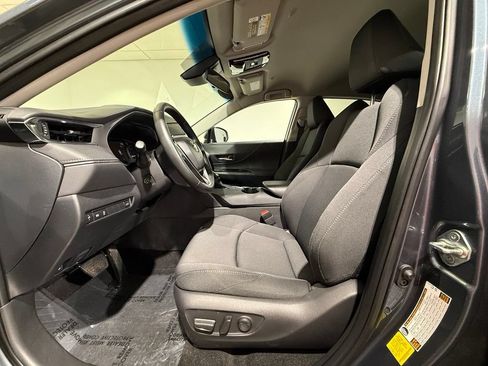 Certified 2023 Toyota Venza LE AWD/4WD image 13