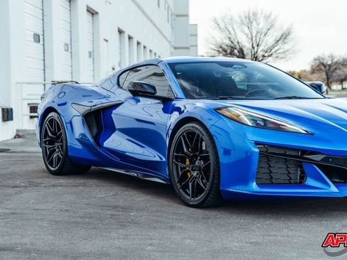 Used 2025 Chevrolet Corvette Z06 w/ Stealth Interior Trim Package image 57