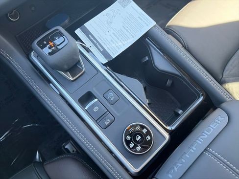 New 2026 Nissan Pathfinder Platinum AWD/4WD image 27