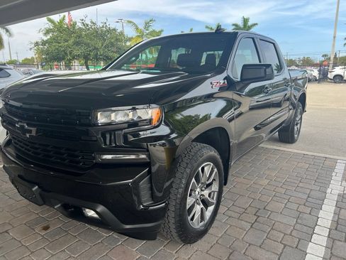 Used 2021 Chevrolet Silverado 1500 RST AWD/4WD image 1