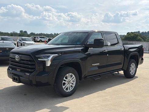 New 2026 Toyota Tundra SR5 AWD/4WD image 2