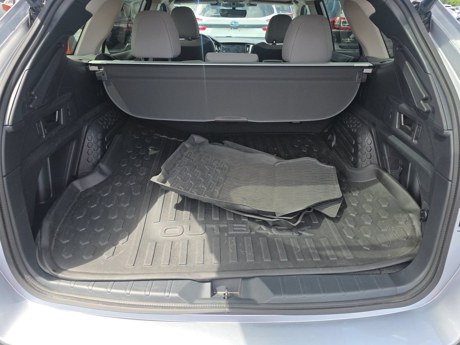 Used 2024 Subaru Outback Premium AWD/4WD image 7