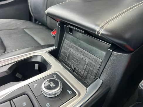 Used 2020 Ford Explorer ST w/ Premium Technology Package AWD/4WD image 32