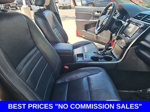 Used 2017 Toyota Camry XLE FWD image 10