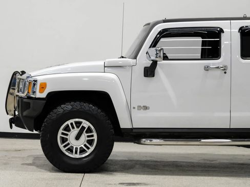 Used 2006 HUMMER H3 image 10