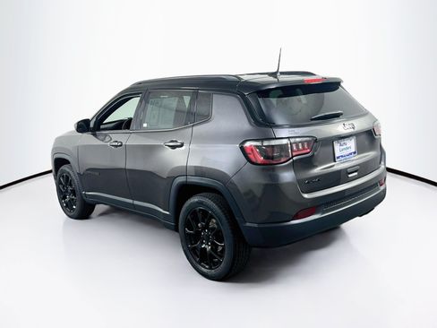 Used 2022 Jeep Compass Latitude w/ Convenience Group AWD/4WD image 7
