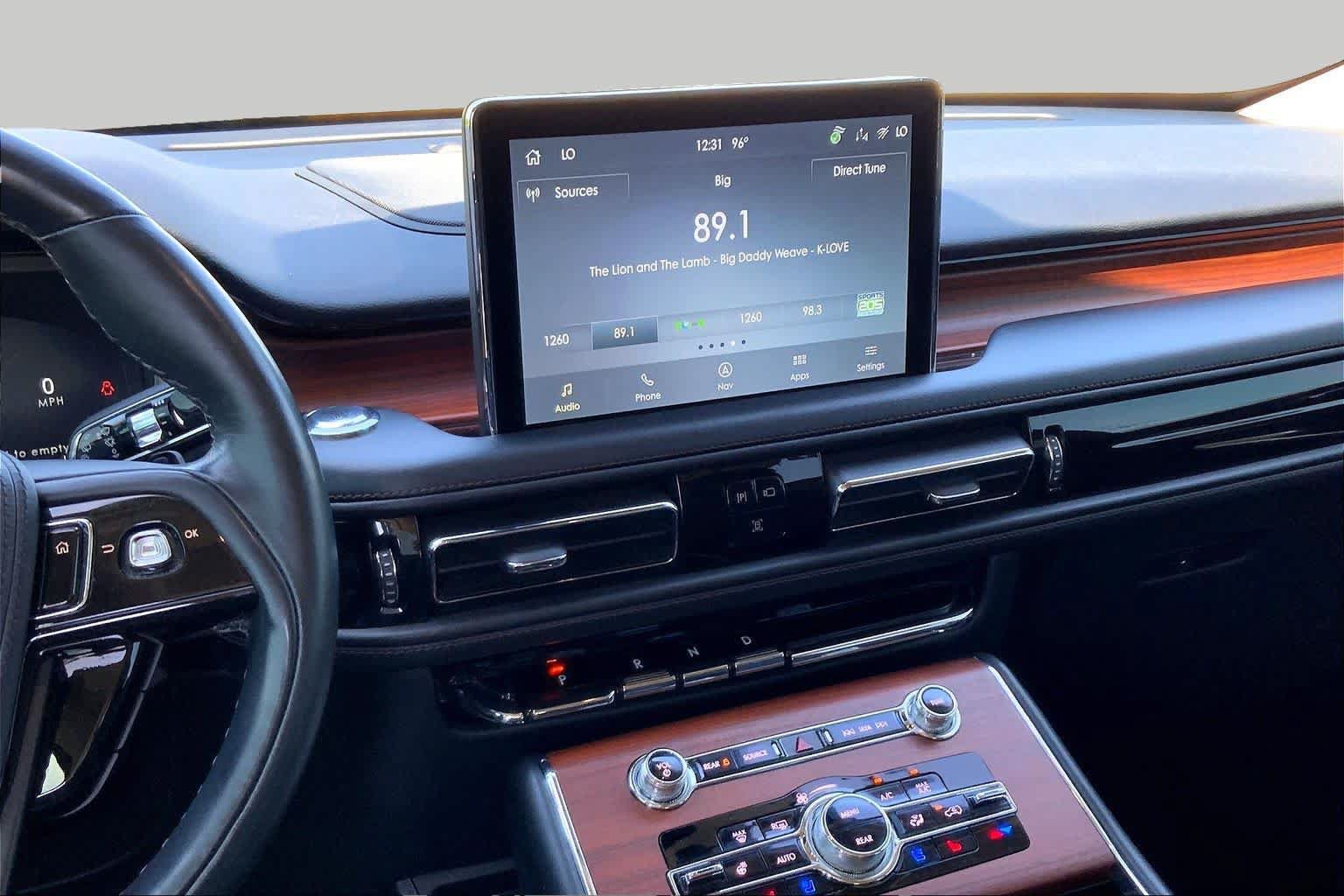 Used 2023 Lincoln Aviator Reserve w/ Equipment Group 201A AWD/4WD image 6
