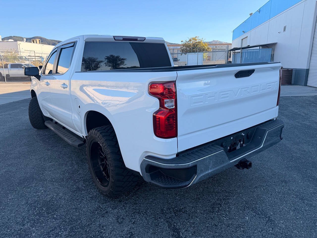 Used 2021 Chevrolet Silverado 1500 LT AWD/4WD image 17