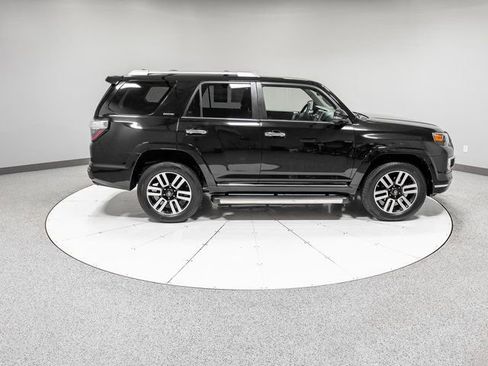 Used 2017 Toyota 4Runner Limited image 31