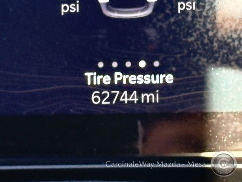 Used 2024 Jeep Grand Cherokee L Limited w/ Luxury Tech Group II image 17