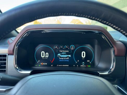 Certified 2022 Ford F150 Lariat w/ Equipment Group 502A High image 34