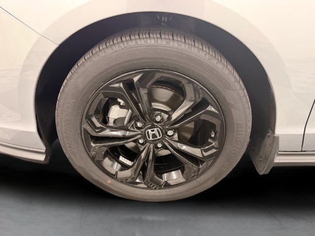 Certified 2025 Honda Accord SE image 12