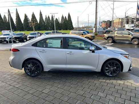 New 2026 Toyota Corolla SE image 6
