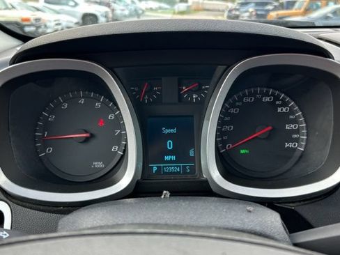 Used 2010 Chevrolet Equinox LT w/ Vehicle Interface Package FWD image 21