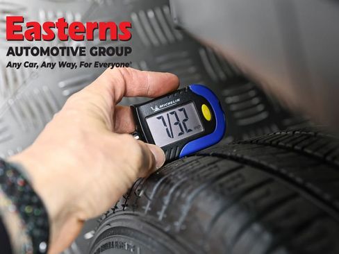 Used 2021 Chevrolet Trax LT w/ Driver Confidence Package image 26