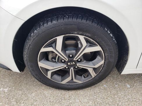 Used 2020 Kia Forte LXS image 44