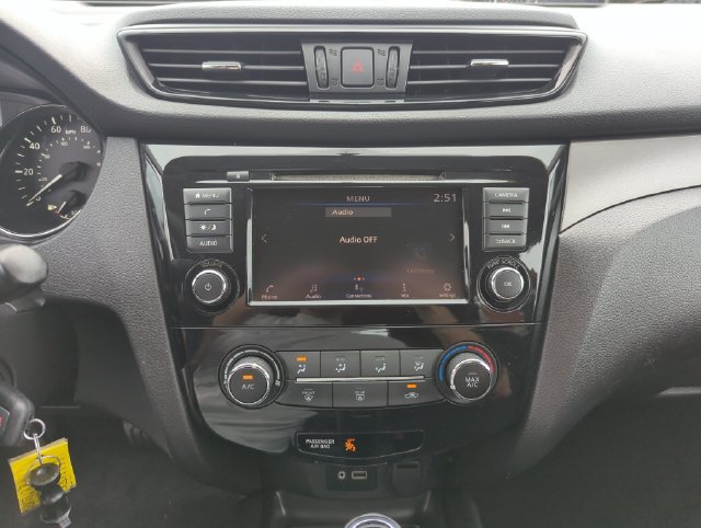 Certified 2019 Nissan Rogue Sport S FWD image 35
