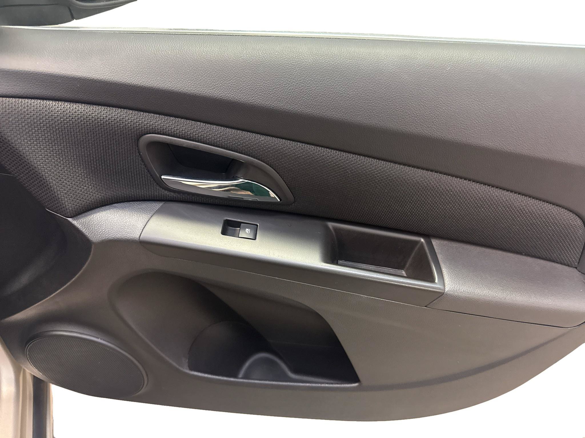 Used 2013 Chevrolet Cruze LTZ w/ Enhanced Safety Package FWD image 15