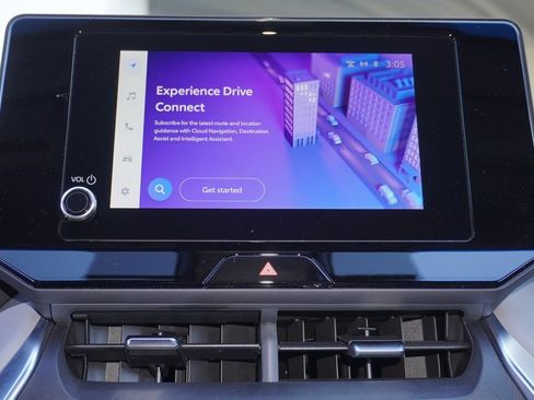 Certified 2023 Toyota Venza LE image 16