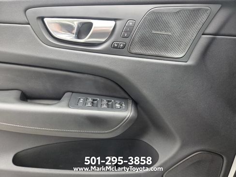 Used 2023 Volvo XC60 B5 Ultimate w/ Protection Package Premier FWD image 28