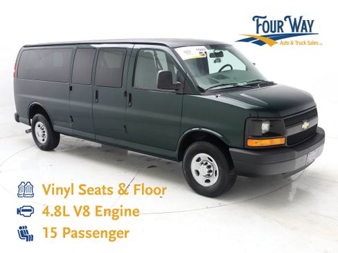 Used 2015 Chevrolet Express 3500 LS image 1