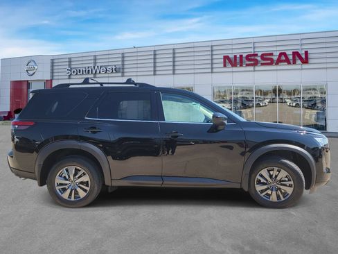 New 2026 Nissan Pathfinder SV FWD image 4