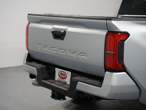 New 2025 Toyota Tacoma SR5 image 9