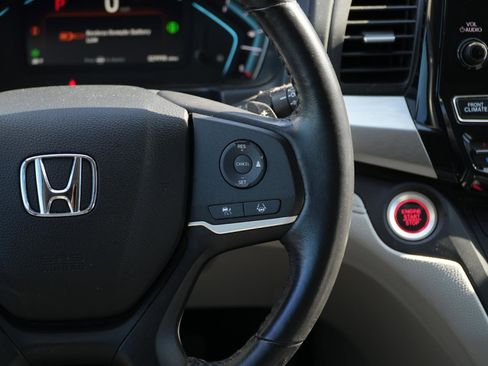 Used 2023 Honda Odyssey EX-L image 18