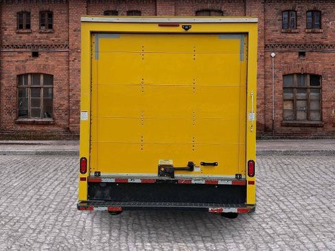 Used 2021 GMC Savana 3500 w/ Power Convenience Package RWD image 5