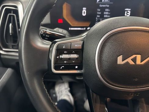 Used 2024 Kia Sorento S image 34