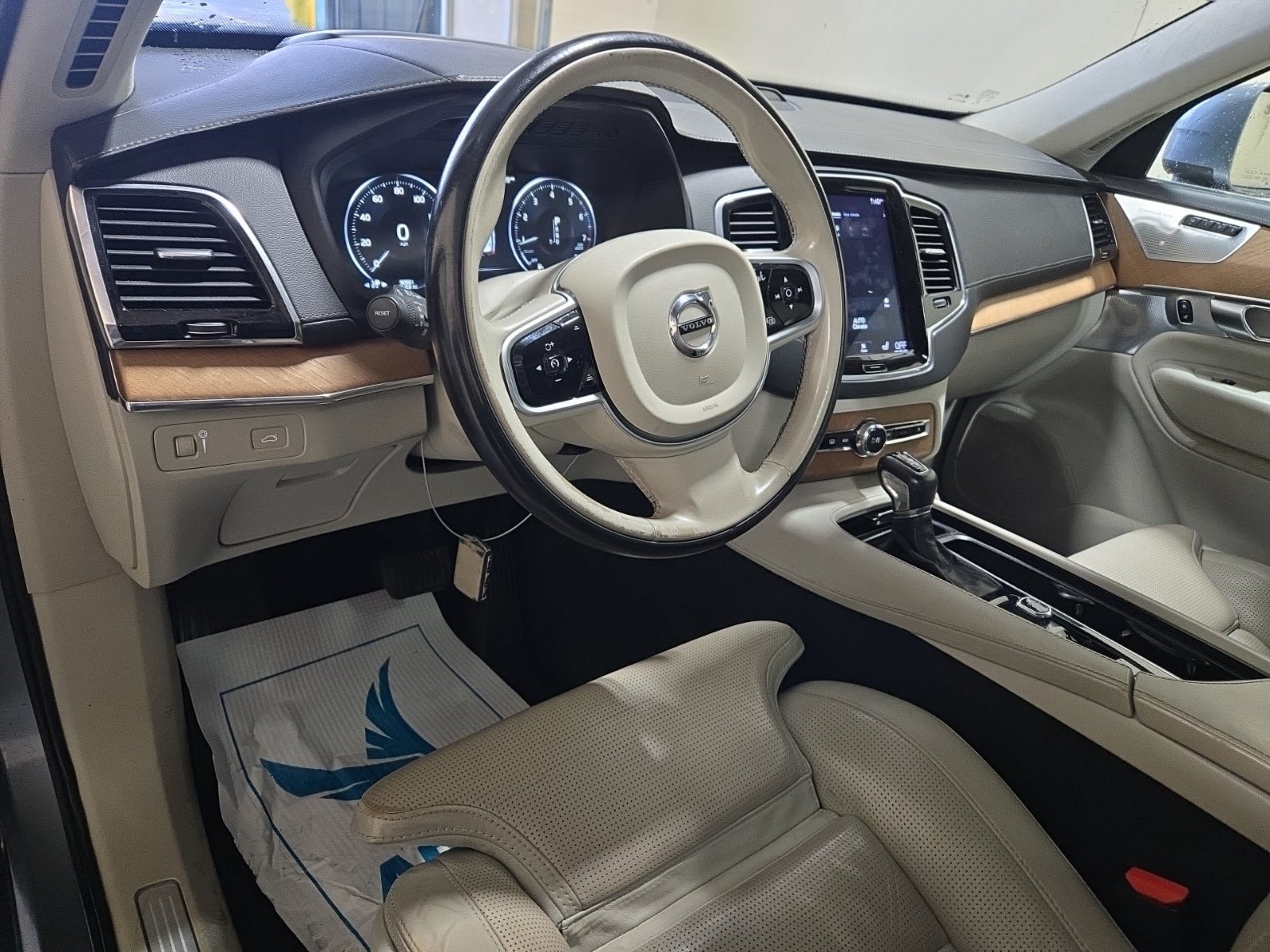 Used 2019 Volvo XC90 T6 Inscription w/ Luxury Package AWD/4WD image 6