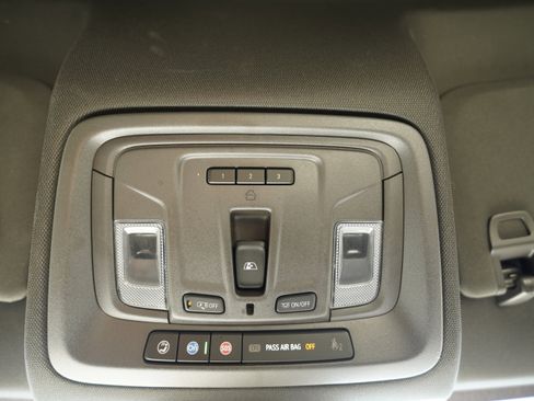 Used 2025 Chevrolet Silverado 1500 LT Trail Boss w/ Convenience Package II image 24