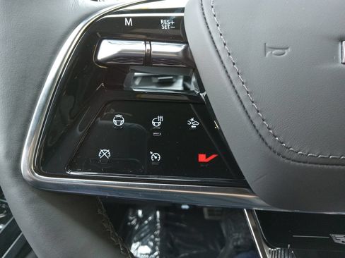 Used 2026 Cadillac Escalade V AWD/4WD image 21
