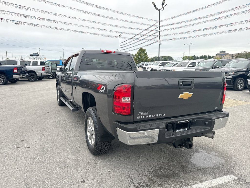 Used 2011 Chevrolet Silverado 3500 LTZ w/ LTZ Plus Package AWD/4WD image 4