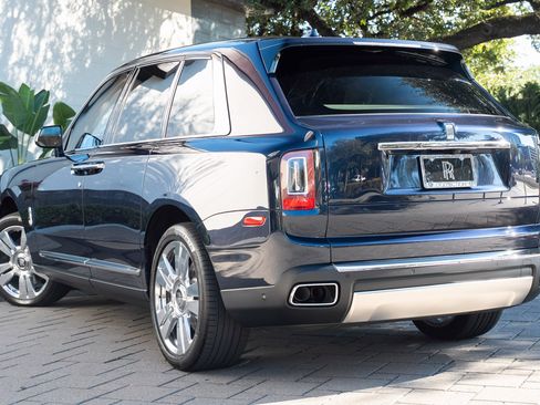 Certified 2022 Rolls-Royce Cullinan image 54