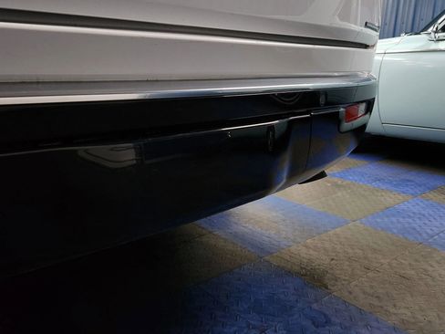 Used 2023 Jeep Wagoneer L Series II image 78