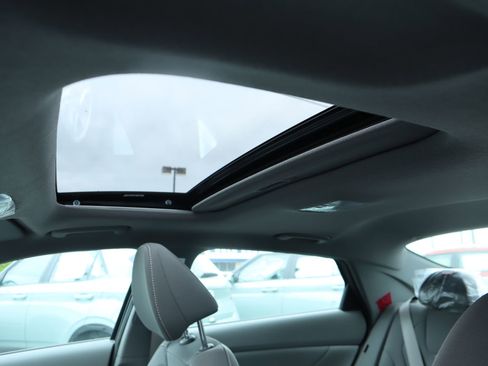 New 2026 Hyundai Elantra SEL Sport Premium w/ Cargo Package FWD image 15