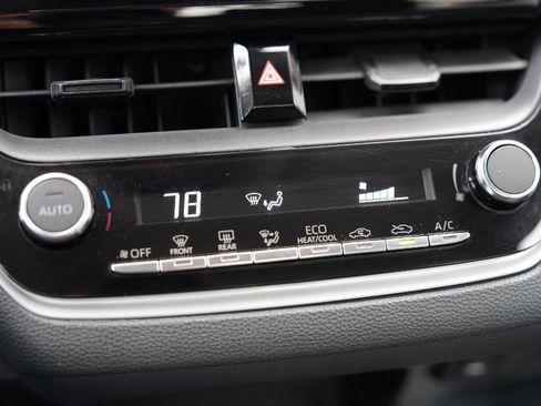 Used 2024 Toyota Corolla LE image 21