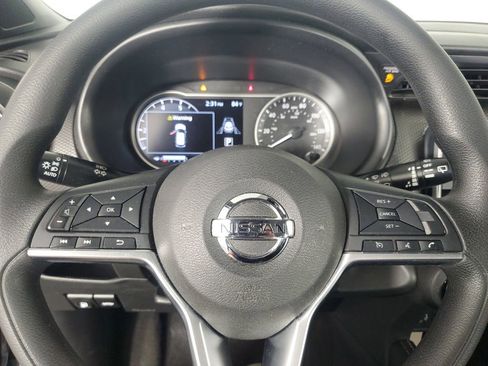 Used 2020 Nissan Kicks SV image 23