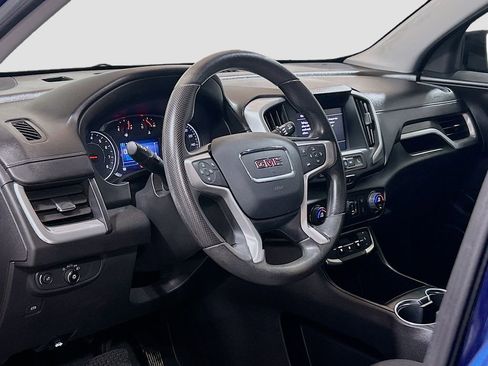 Used 2022 GMC Terrain SLE w/ Driver Convenience Package FWD image 7