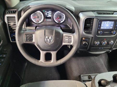 Used 2022 RAM 1500 Classic SLT RWD image 22