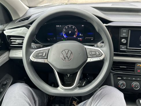 Used 2022 Volkswagen Taos S image 15