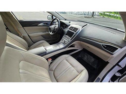 Used 2018 Lincoln MKZ Reserve image 15